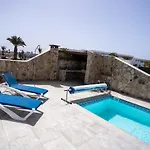 Villa Tenike